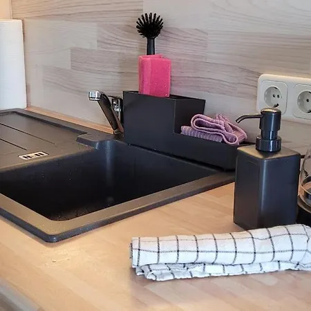 Berg Messe Eg, 2,5 Zimmer, Homeoffice, W-lan Daire *