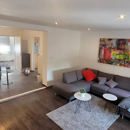 Berg Messe Eg, 2,5 Zimmer, Homeoffice, W-lan * Bergisch Gladbach